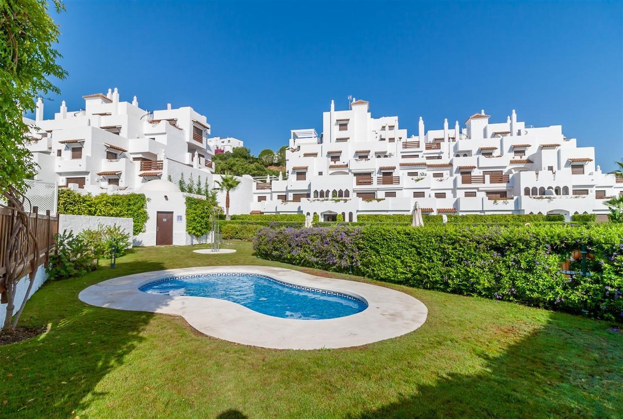 Golf Hill Estepona Canovas Exteriör bild