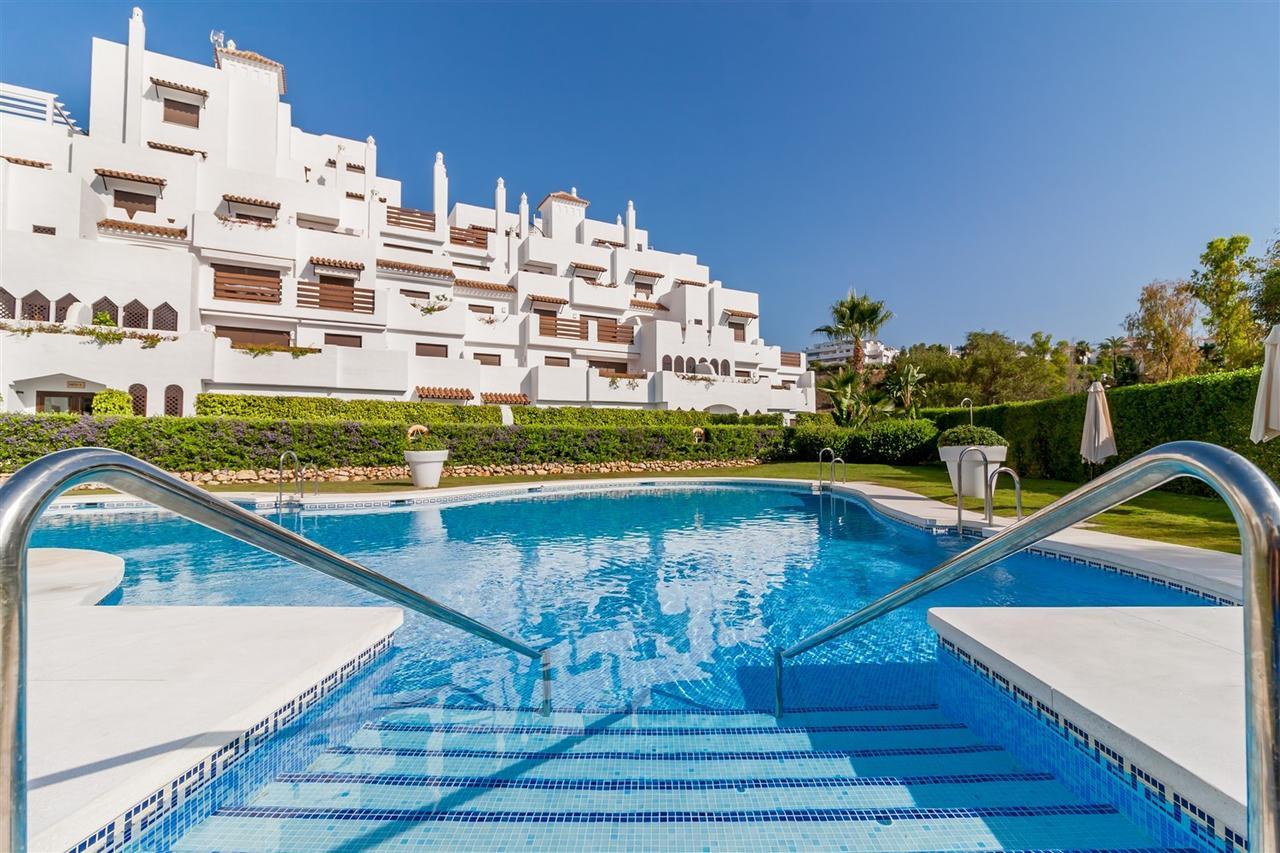 Golf Hill Estepona Canovas Exteriör bild