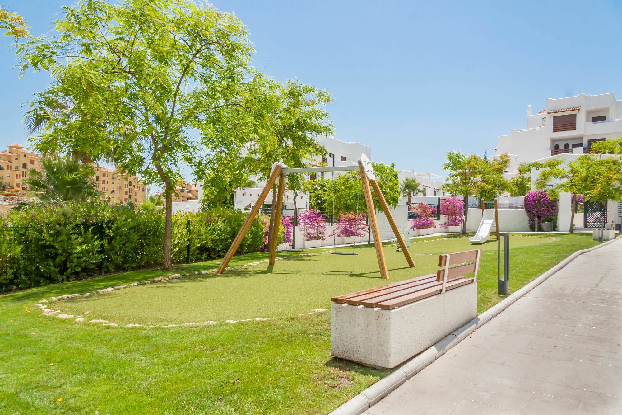 Golf Hill Estepona Canovas Exteriör bild
